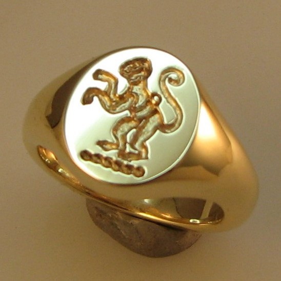 Monkey deep reverse crest signet ring