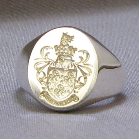 Coat of arms with hoggs head crest signet ring